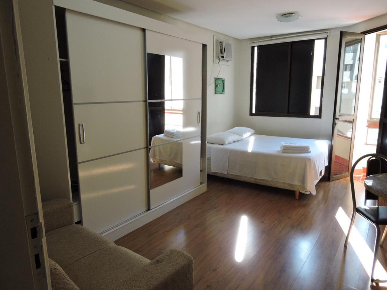 Manhattan Apart Hotel Porto Alegre Exterior photo